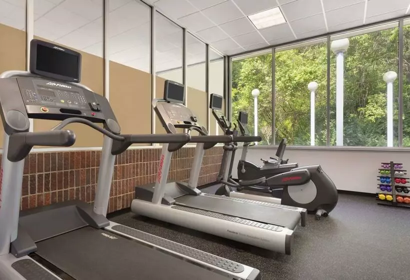 בית מלון כפרי Ramada By Wyndham Beaver Falls