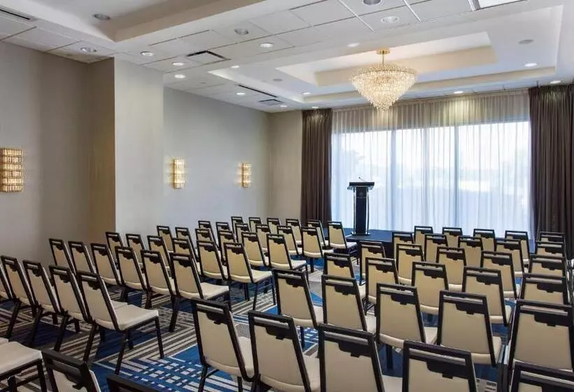 فندق Sheraton Edison