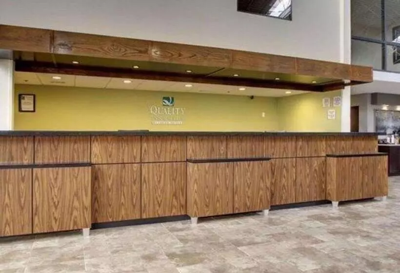 The Atrium Hotel On Third