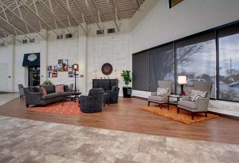 The Atrium Hotel On Third