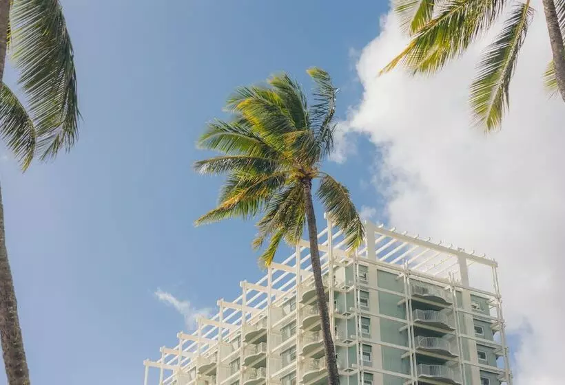 The Kahala Hotel And Resort