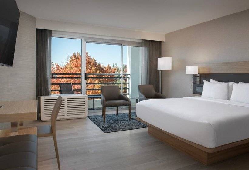 AC Hotel by Marriott Portland Lake Oswego