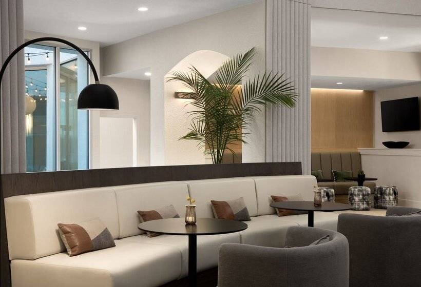 AC Hotel by Marriott Portland Lake Oswego