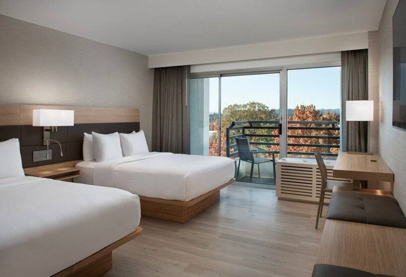 AC Hotel by Marriott Portland Lake Oswego