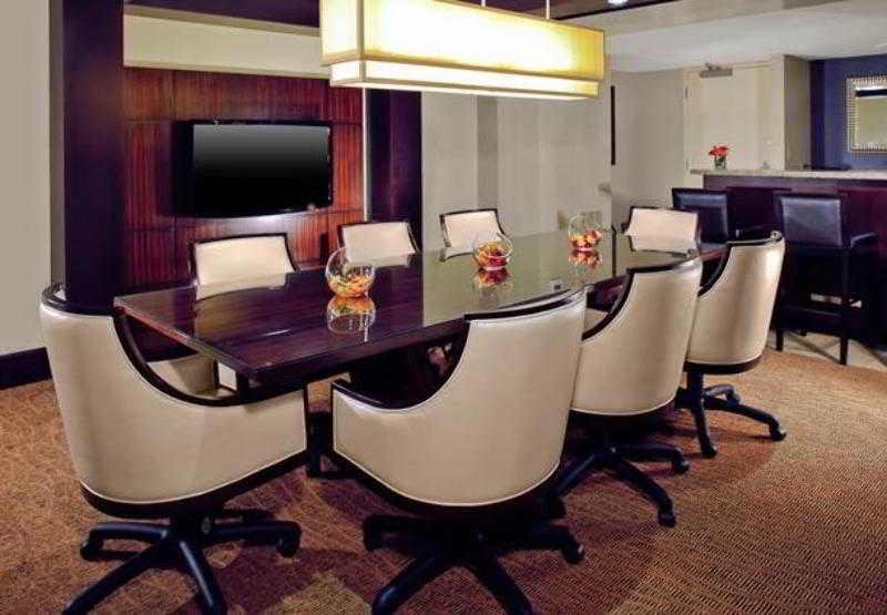 هتل Courtyard Atlanta Decatur Downtown/emory