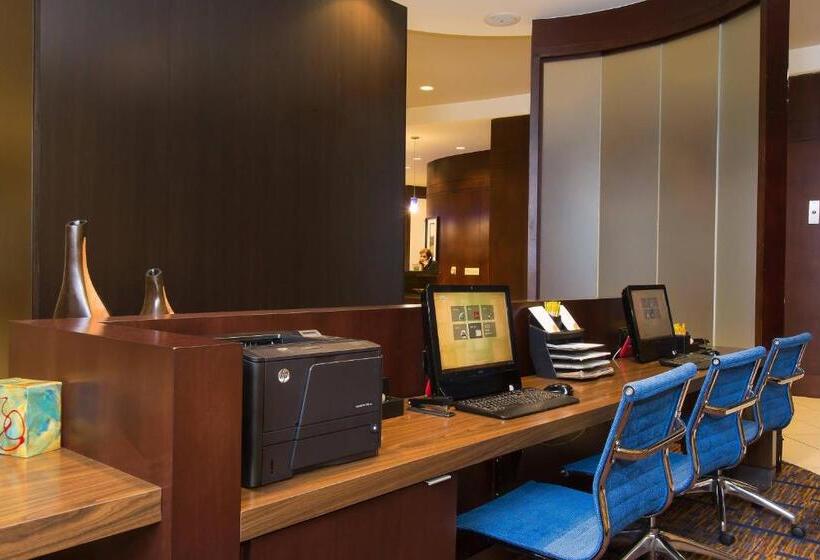 Szálloda Courtyard Columbia Downtown At Usc