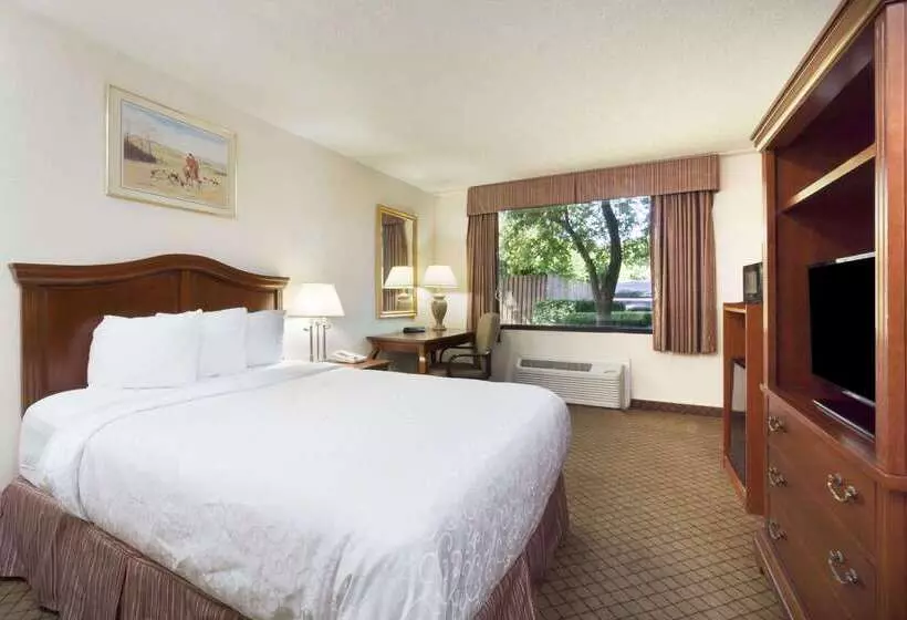 Hotel Days Inn By Wyndham Columbus Airport