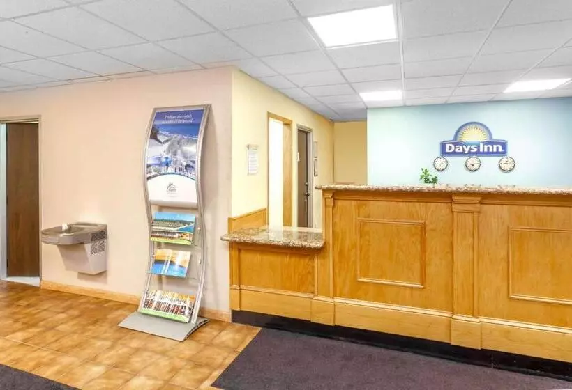 هتل Days Inn By Wyndham Portage