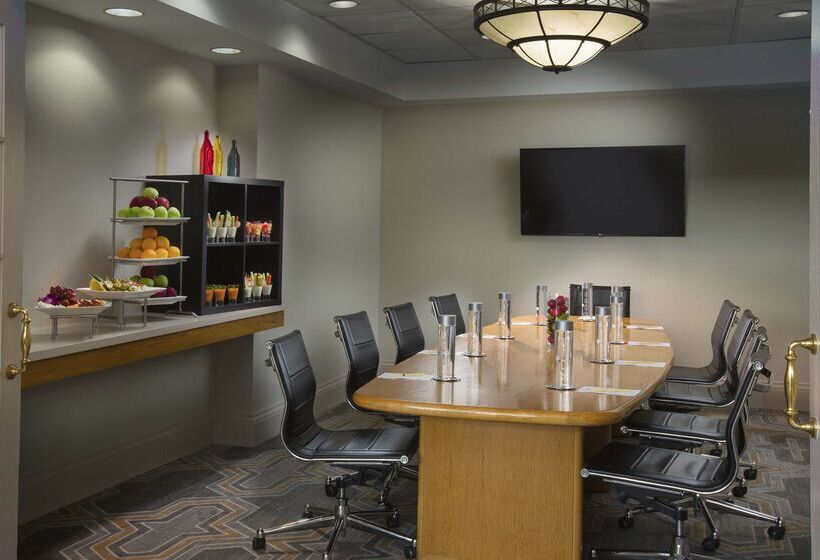 فندق Doubletree By Hilton  Chicago  Oak Brook