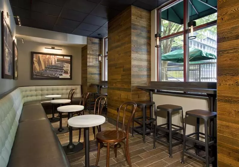 Hotel Doubletree By Hilton Washington Dc Silver Spring