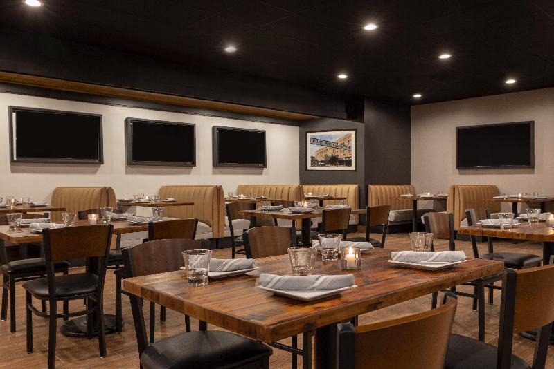 هتل Doubletree By Hilton Fort Worth South