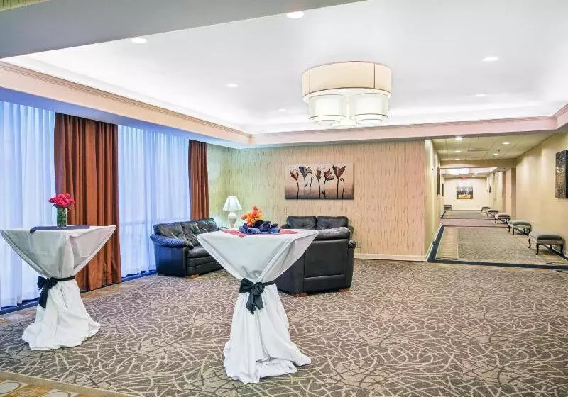 Otel Holiday Inn Roanoke   Tanglewood Route 419 & I 581, An Ihg