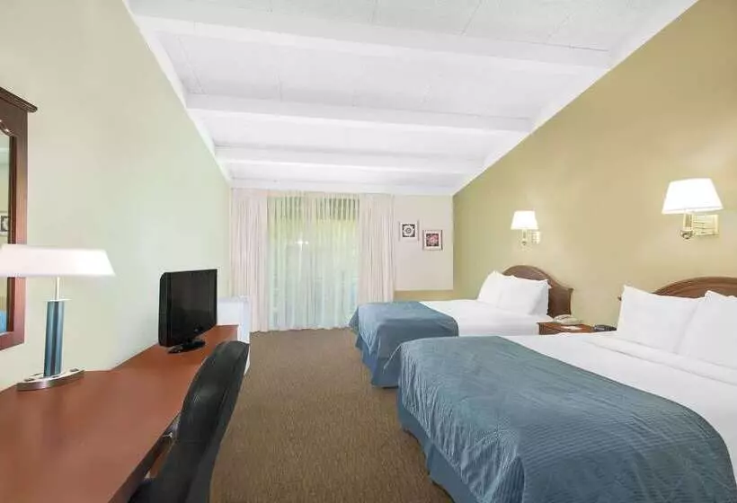 فندق Howard Johnson By Wyndham Amherst Hadley