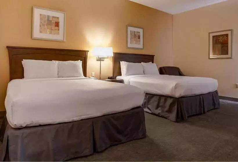 فندق Howard Johnson By Wyndham Amherst Hadley