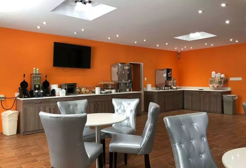 בית מלון כפרי Howard Johnson By Wyndham Harrisburg