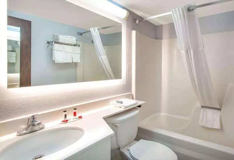 Szálloda Howard Johnson By Wyndham Lexington