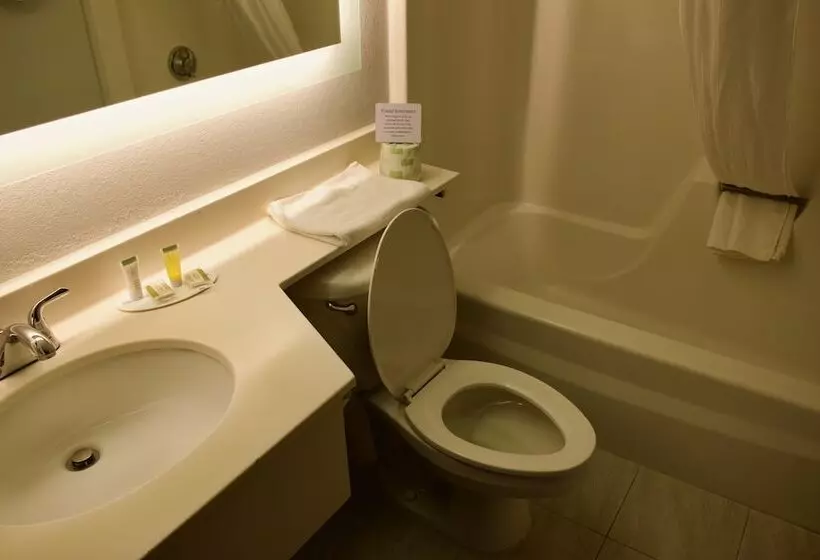 Szálloda Howard Johnson By Wyndham Lexington