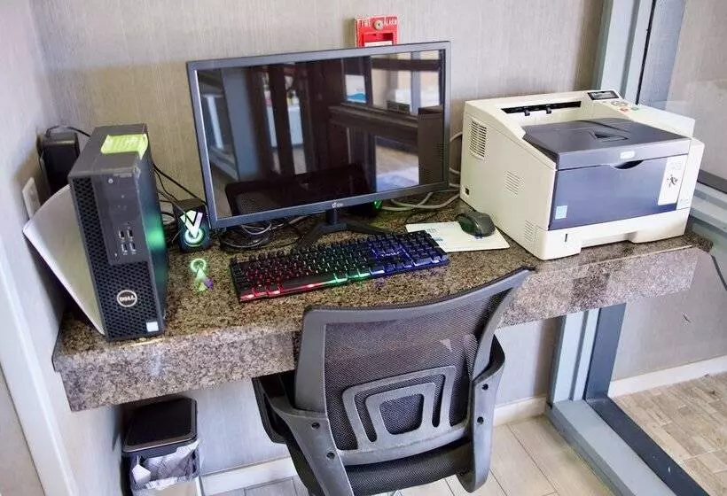 Szálloda Howard Johnson By Wyndham Lexington