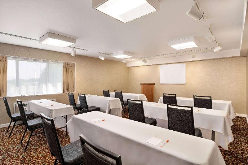 فندق Howard Johnson  By Wyndham South Portland