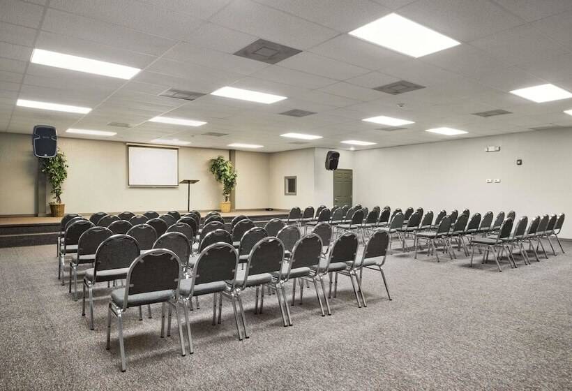 酒店 Howard Johnson By Wyndham Winter Haven Fl