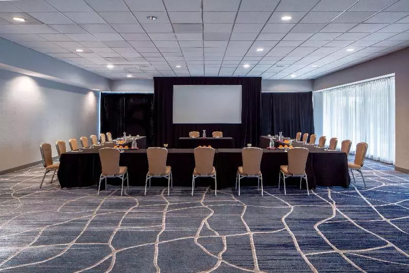 Sonesta Hotel Houston Iah Airport