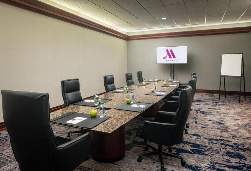 هتل Indianapolis Marriott East