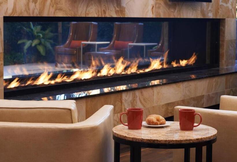 هتل Indianapolis Marriott East