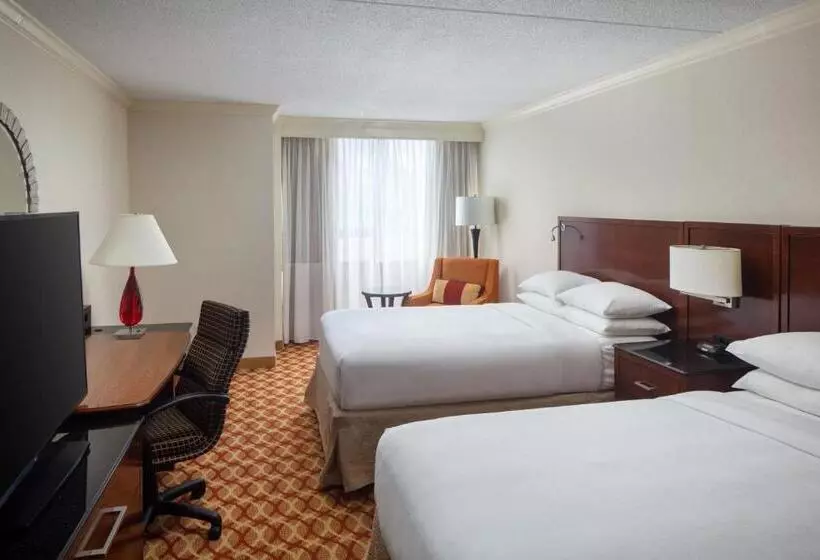 هتل Indianapolis Marriott East