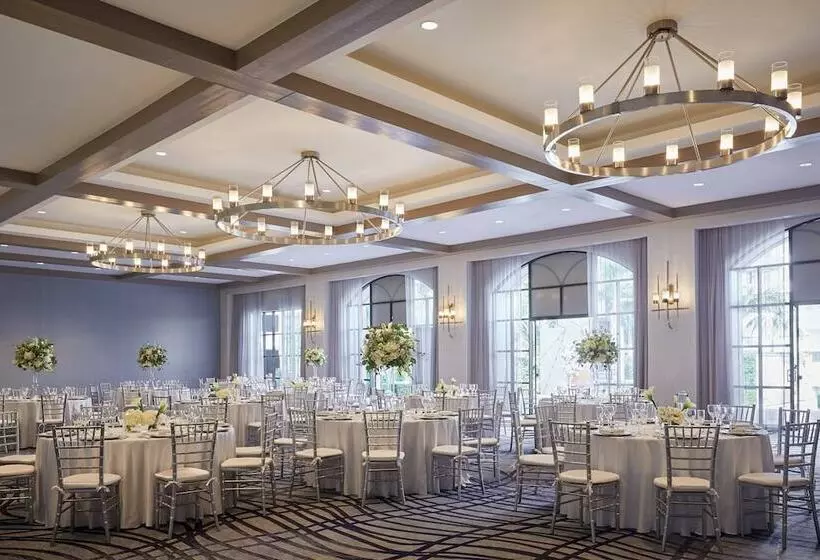 בית מלון כפרי Irvine Marriott