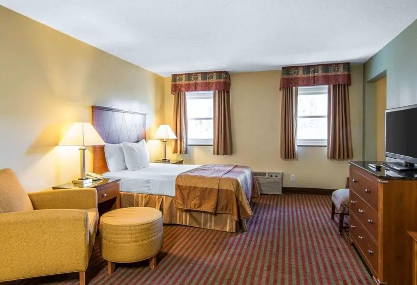 酒店 Mainstay Suites Williamsburg Historic Area