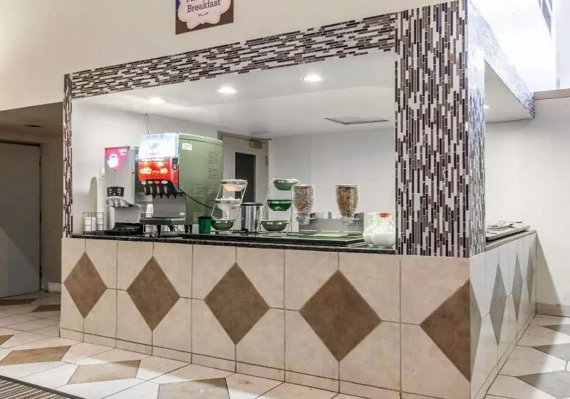 酒店 Mainstay Suites Williamsburg Historic Area