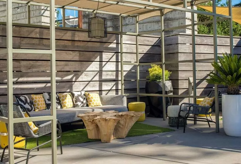 فندق Paradox, Autograph Collection