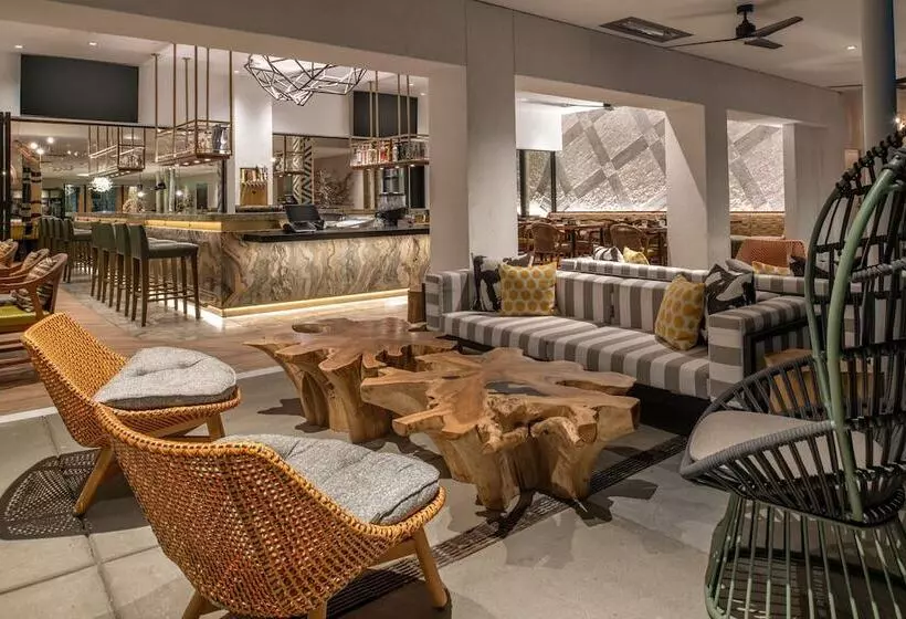 فندق Paradox, Autograph Collection