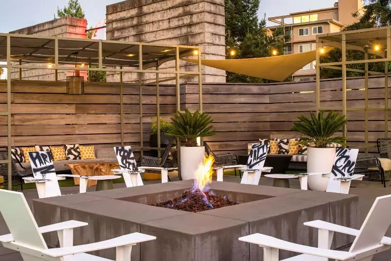 فندق Paradox, Autograph Collection