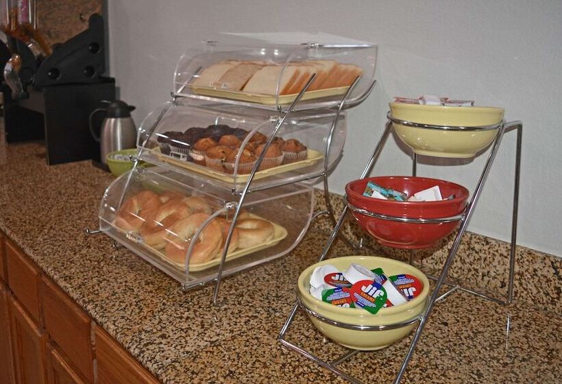 فندق Quality Inn & Suites East Syracuse  Carrier Circle