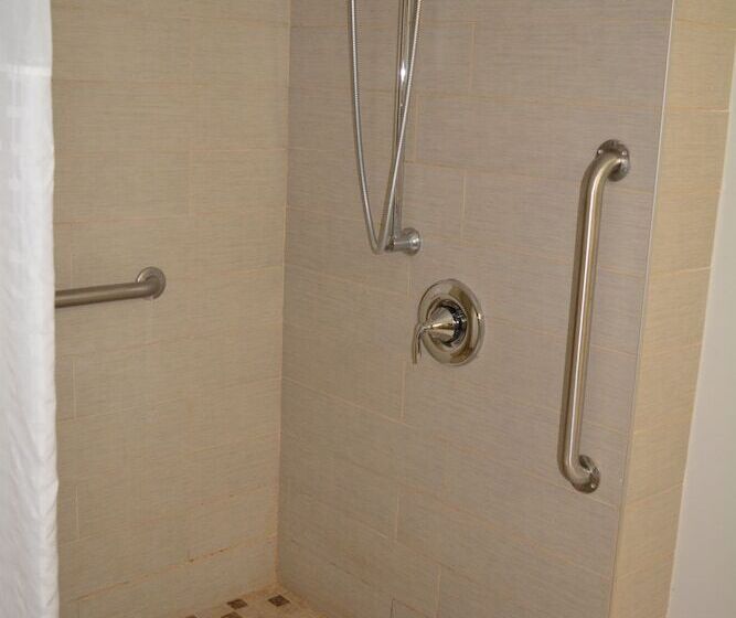 فندق Quality Inn & Suites East Syracuse  Carrier Circle