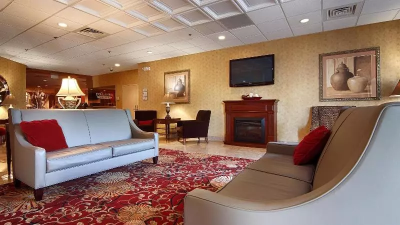 Hotel Quality Inn & Suites East Syracuse  Carrier Circle