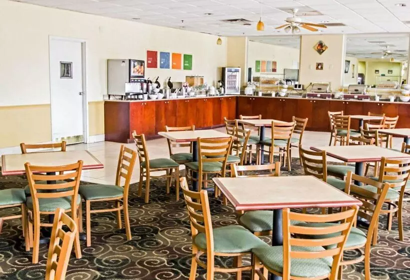 호텔 Quality Inn & Suites Winter Park Village Area