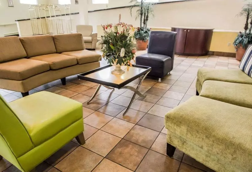 호텔 Quality Inn & Suites Winter Park Village Area