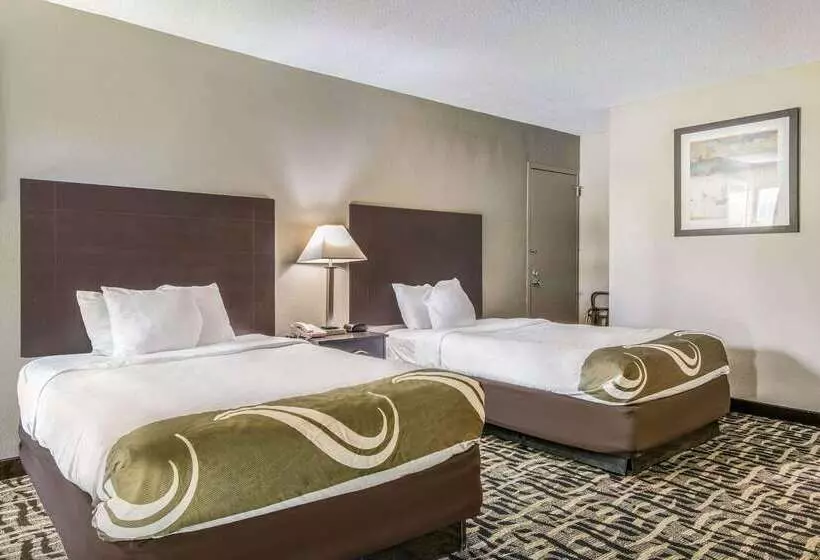 Отель Quality Inn & Suites