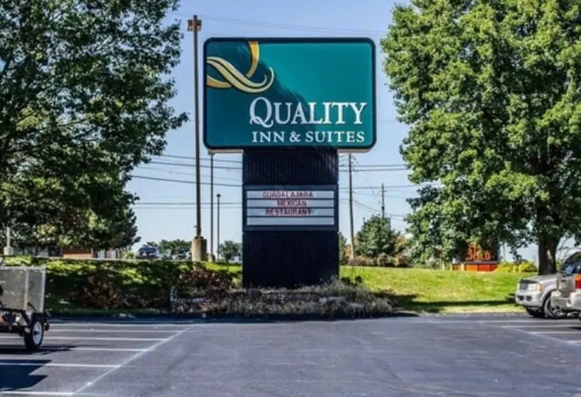 Hotelli Quality Inn & Suites York East