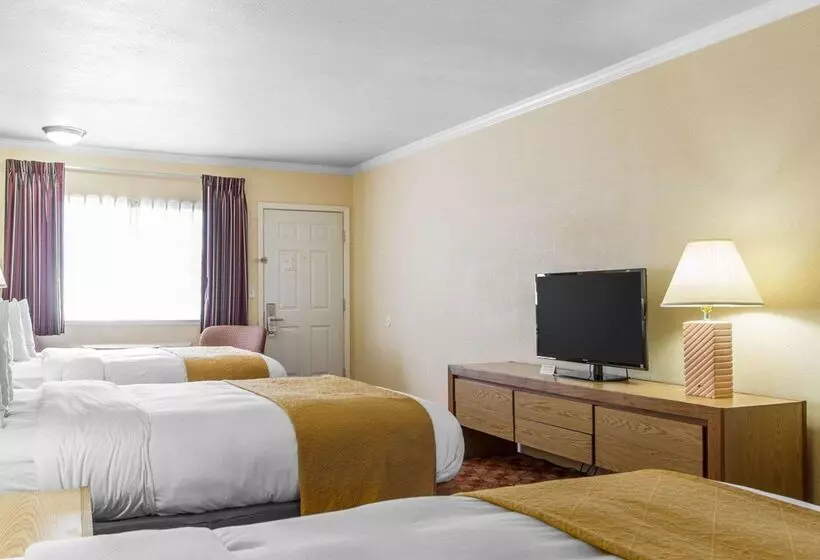 호텔 Quality Inn Ukiah