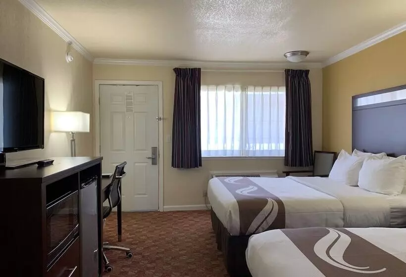 호텔 Quality Inn Ukiah