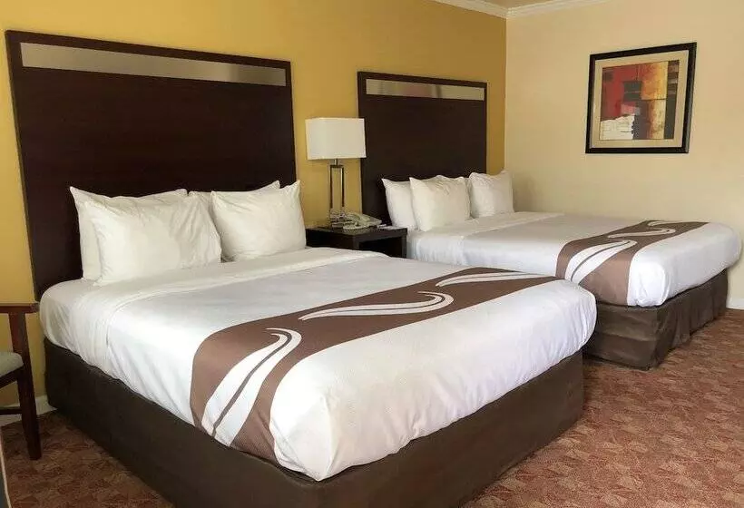 호텔 Quality Inn Ukiah