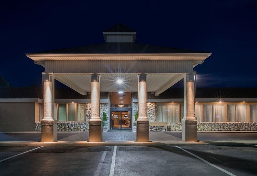 فندق Ramada By Wyndham Midtown Grand Island