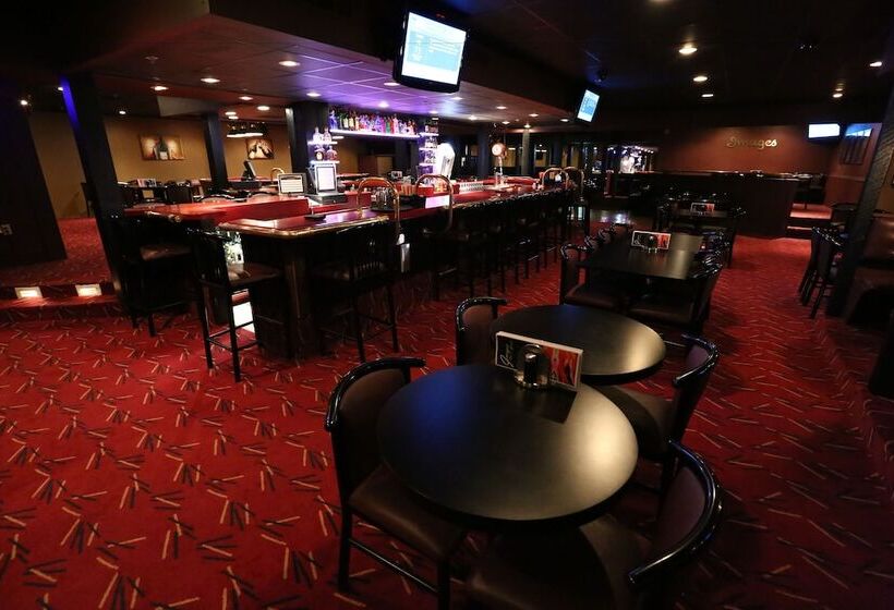 فندق Ramada By Wyndham Midtown Grand Island