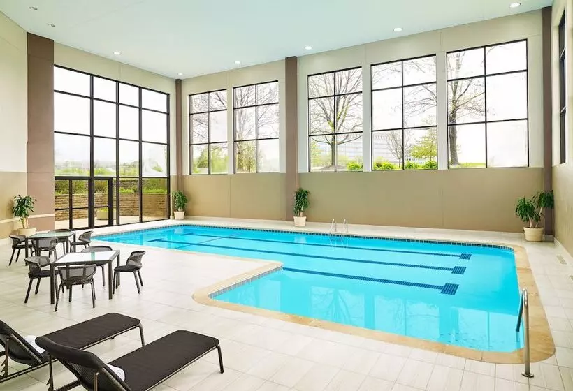 Szálloda Sheraton Lisle Naperville