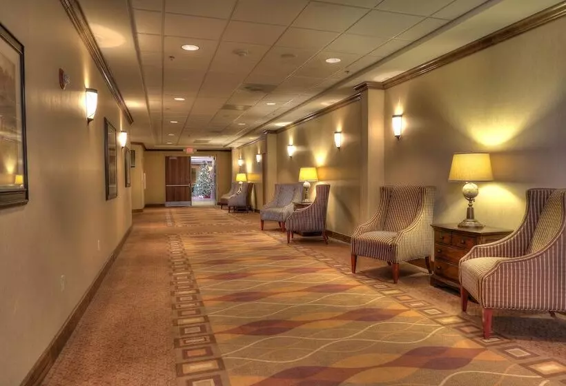 The Ramsey Hotel And Convention Center