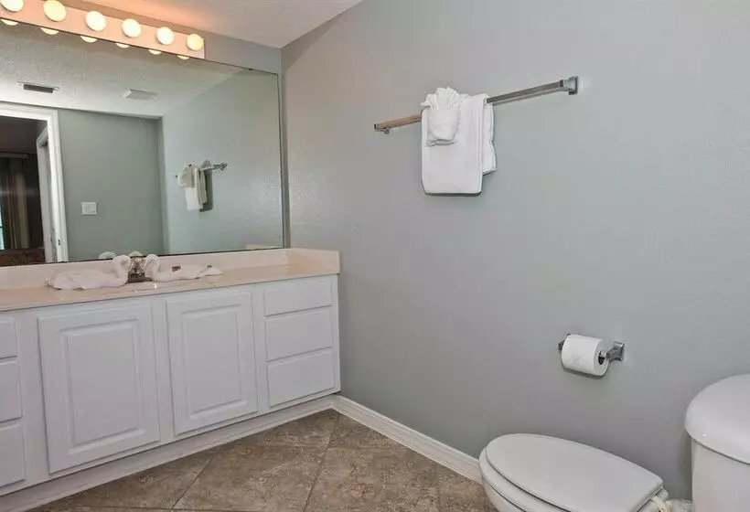 Resortquest Islander Beach Resort