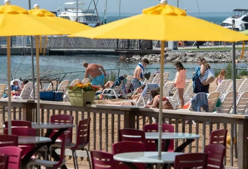 Tawas Bay Beach Resort & Conference Center